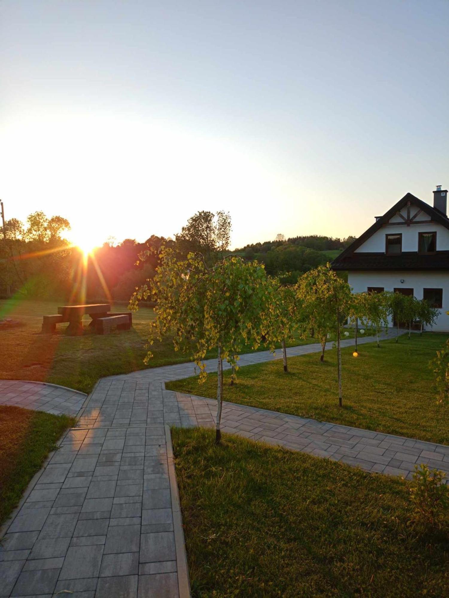 Brzozowy Zagajnik Bieszczady - Domki Z Balia Ogrodowa Villa Bereznica Wyzna Exterior photo